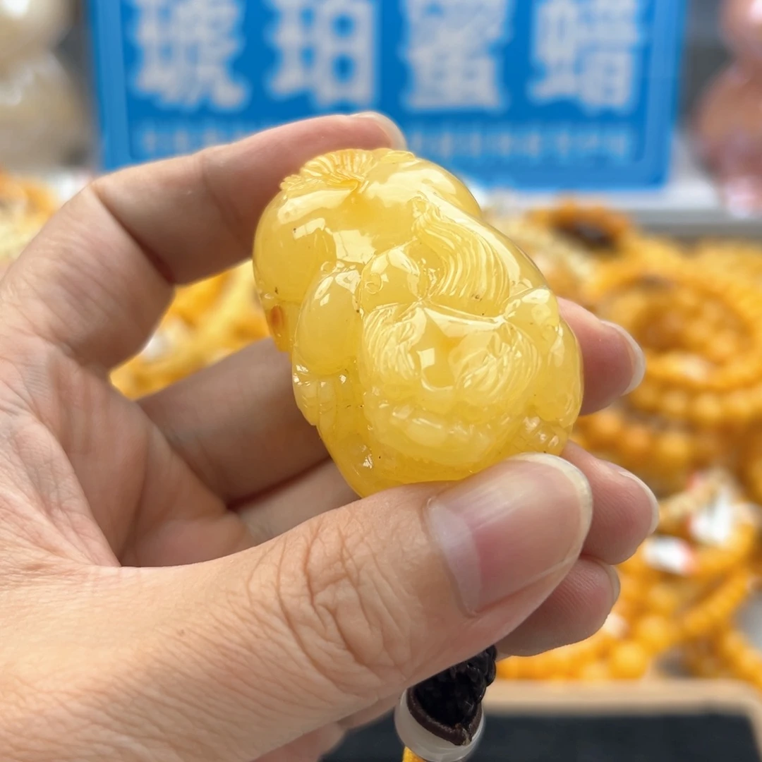 琥珀未镶嵌珠宝奇石