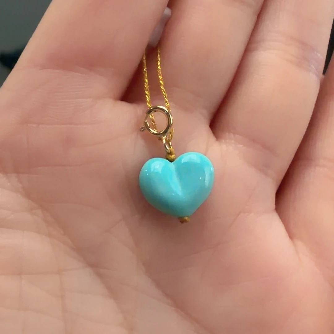 绿松石未镶嵌颈饰