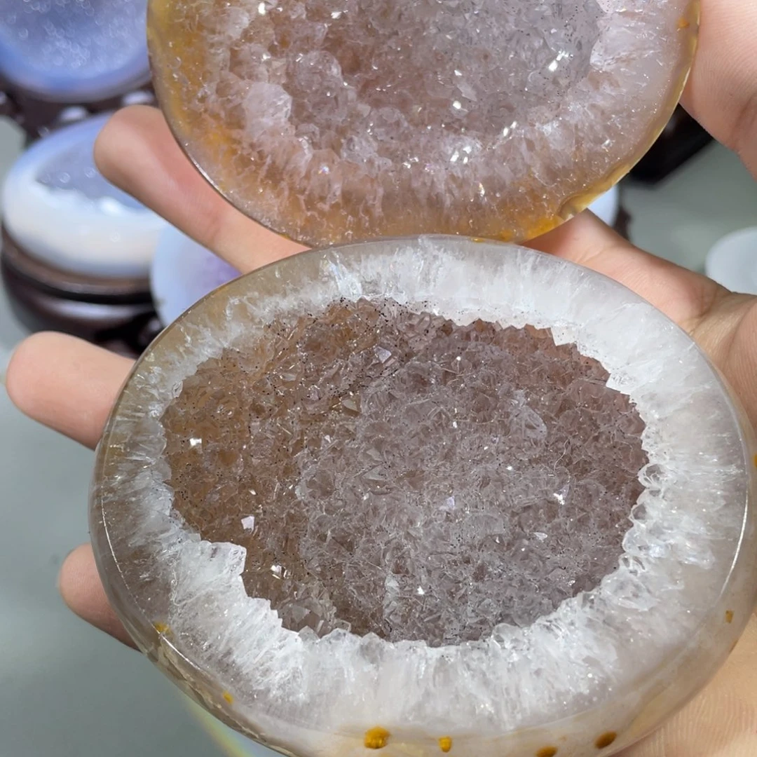 未镶嵌水晶大型摆件（非配饰）