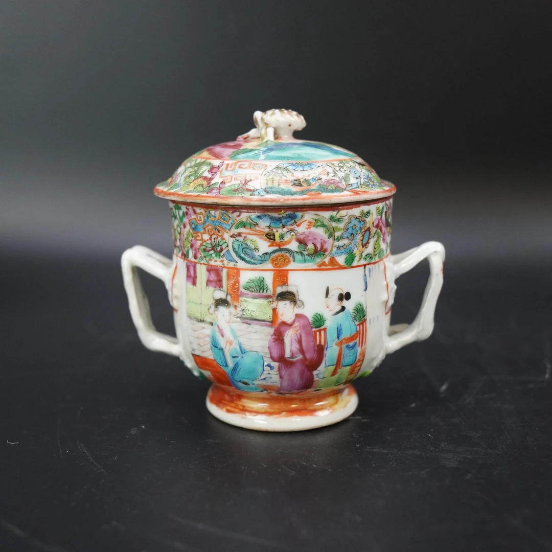 Lot.25090954清同治广彩人物花鸟纹盖杯 高：约11.5cm
