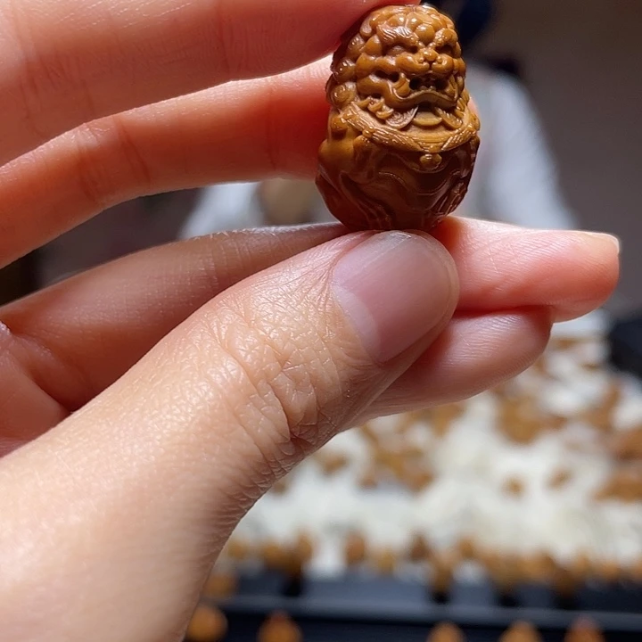 吊坠橄榄核 醒狮 橄榄