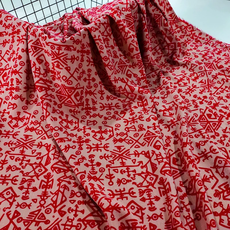 古红/图腾 竹节棉绸布料 夏季凉爽棉麻人造棉绵绸 服装连衣裙面料