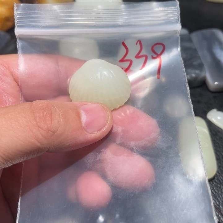 未镶嵌和田玉笔搁