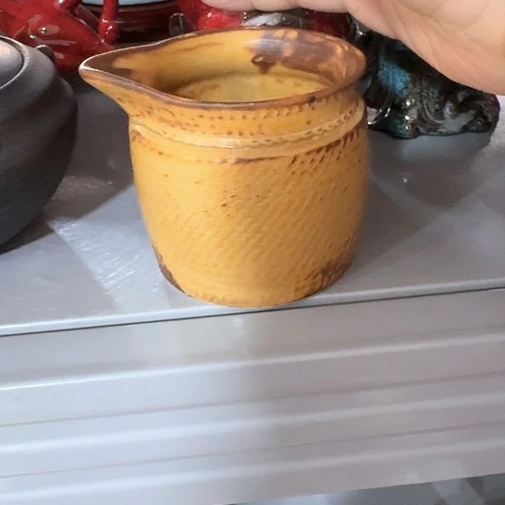 主人杯一个，瓷。。品茗瓷