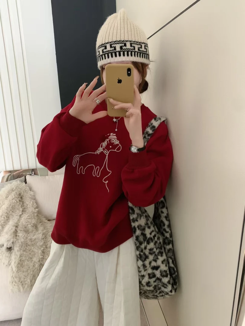 26930番外韩系ins风小马圆领卫衣女2025新款时尚减龄长袖百搭上衣