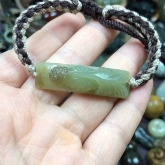 手链未镶嵌岫岩老玉（透闪石质玉）