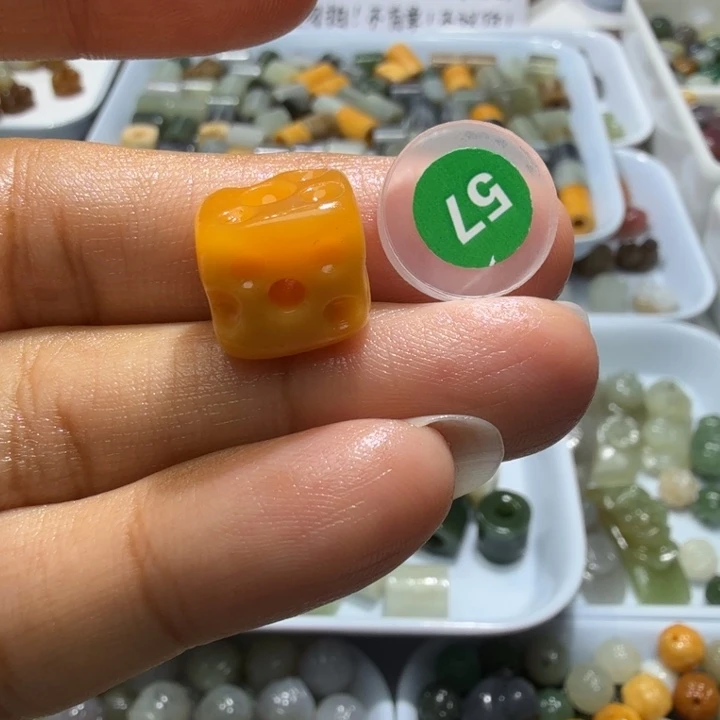 未镶嵌和田玉珠宝半成品