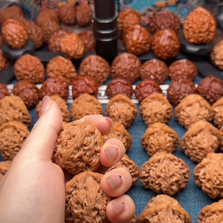 桃核吊坠太*个哥哥哥哥