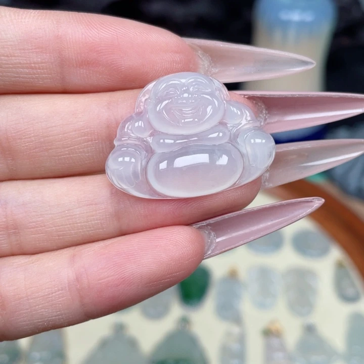 翡翠未镶嵌颈饰佛公