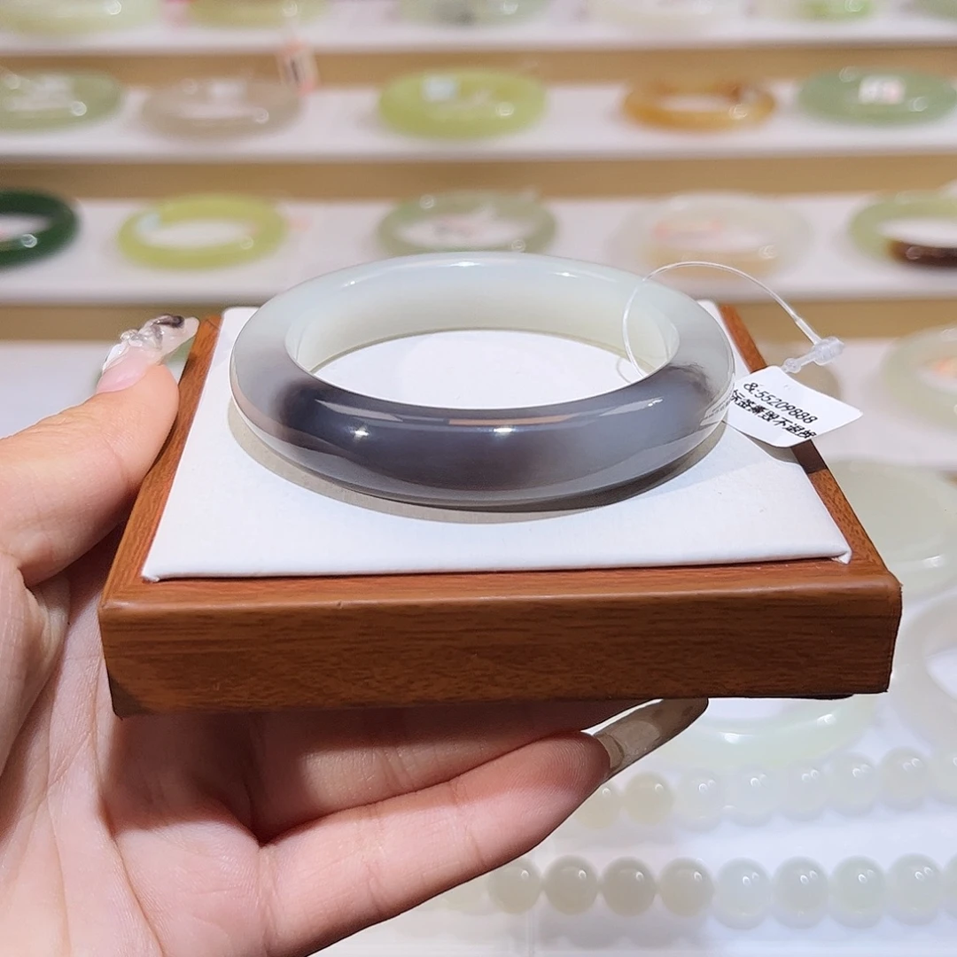 和田玉未镶嵌手镯紫白