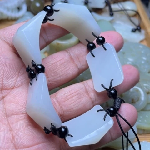 吊坠(不含链)未镶嵌和田玉怀**阳