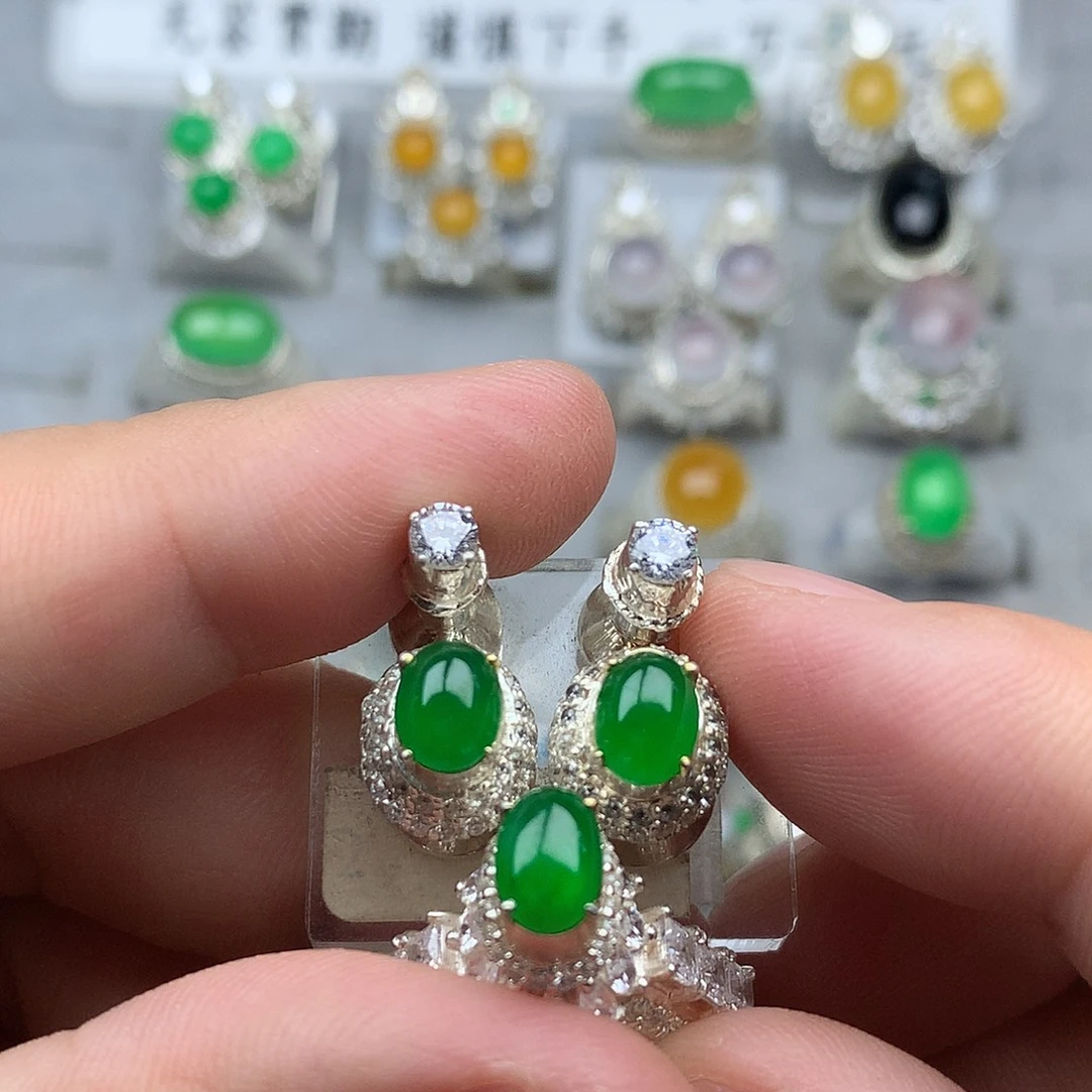 定制翡翠未镶嵌阳绿