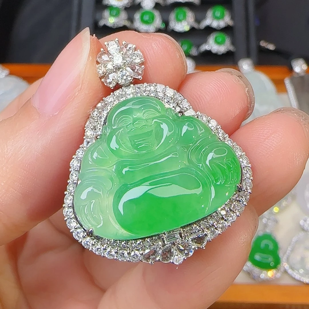 翡翠18K金镶嵌颈饰高冰甜阳绿佛公