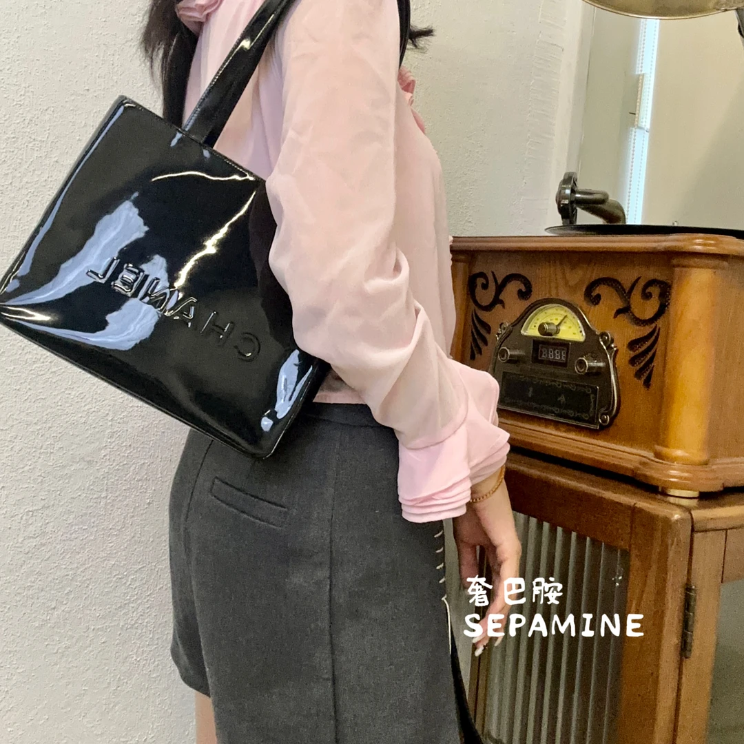 95新 Chanel/香奈儿 漆皮/单肩包