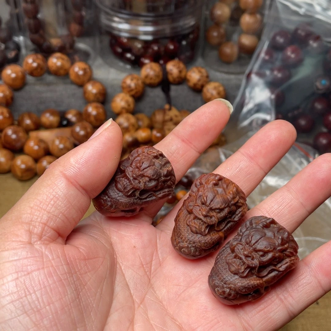 木城口崖柏黑油龙头三通