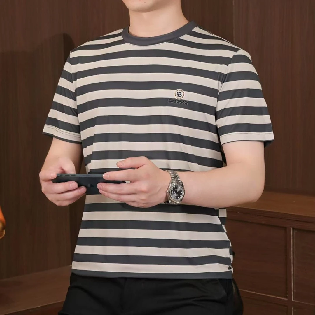 高档夏季新款撞色条纹圆领短袖T恤男士休闲冰丝百搭半袖上衣打底