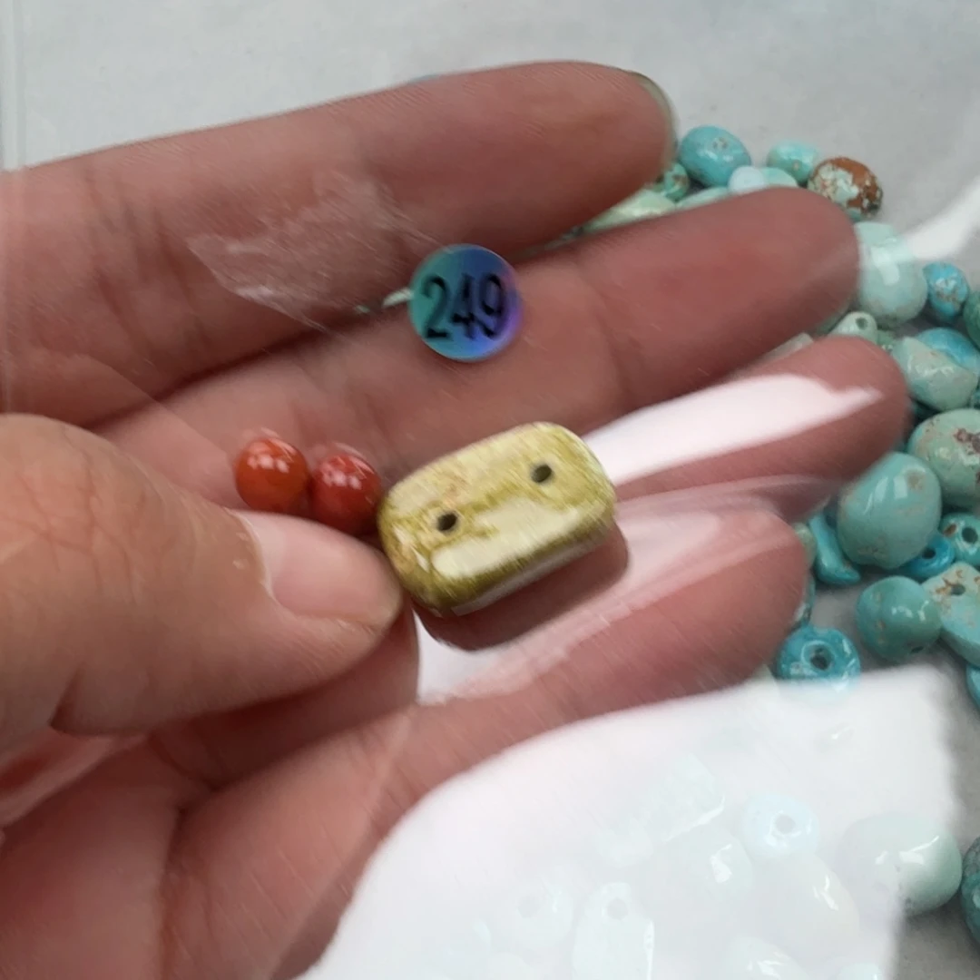 未镶嵌南红玛瑙珠宝奇石