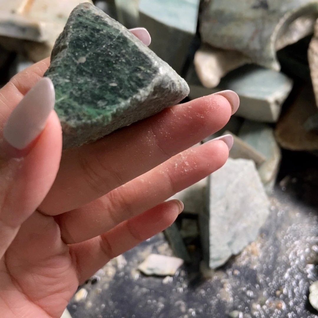 翡翠未镶嵌挂件天然翡翠