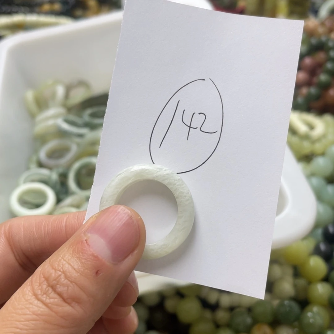 蛇纹石玉手链未镶嵌桃*妞