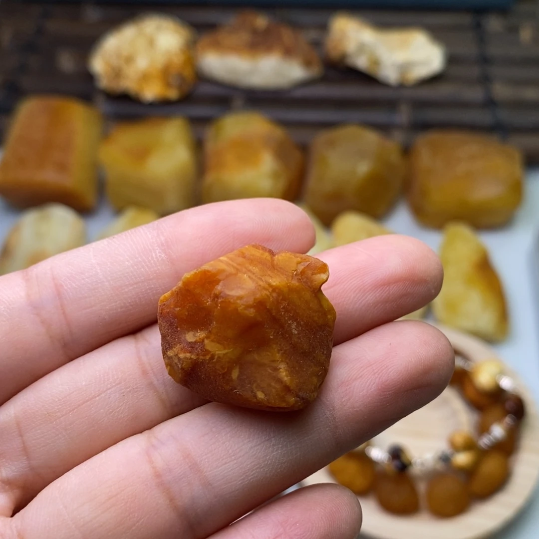 汐****定制琥珀天然蜜蜡乌料