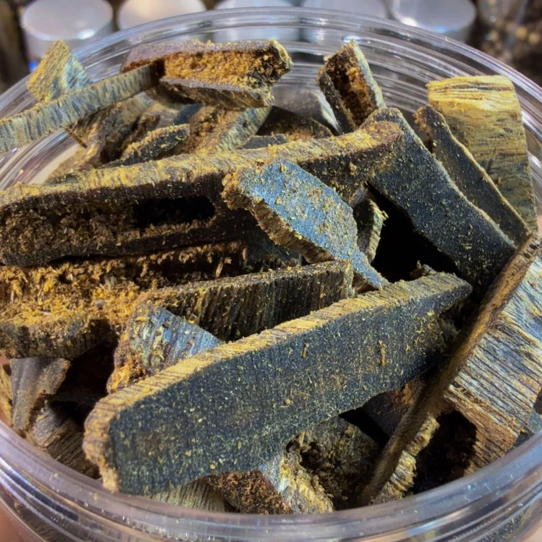 用***8沉香碎屑沉香绿奇楠九份沉水边角料100g