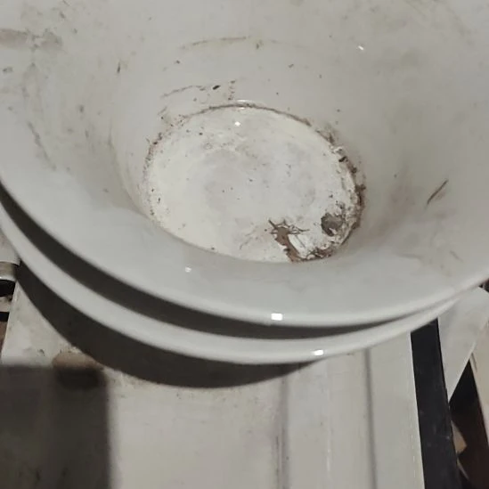 瓷发两个口径23草帽汤盆！