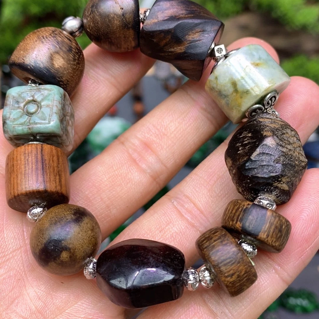 翡翠手链未镶嵌漂亮美眉