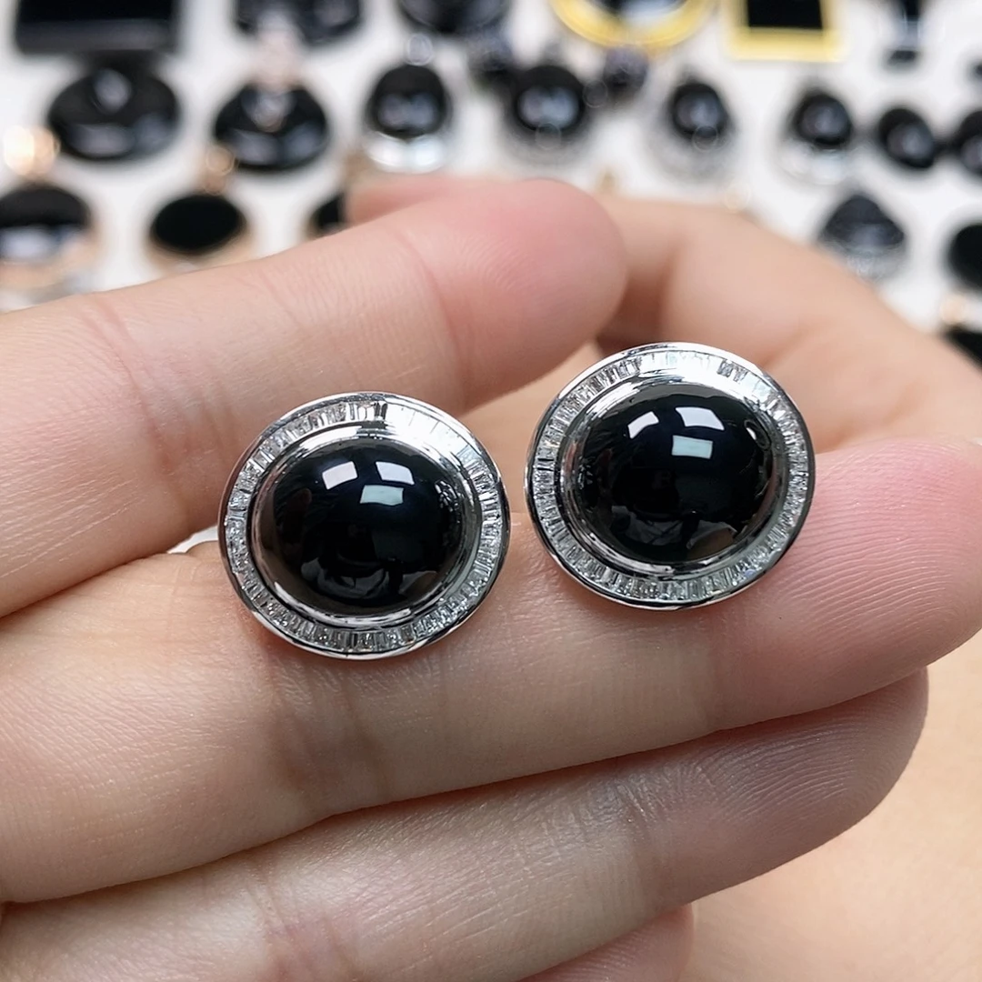 翡翠18K金镶嵌耳饰