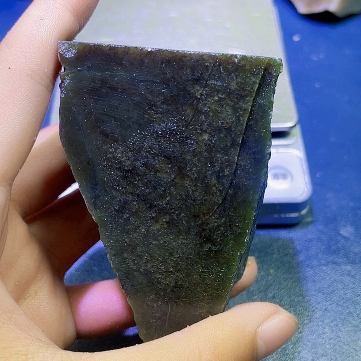 未镶嵌和田玉（糖玉）珠宝半成品