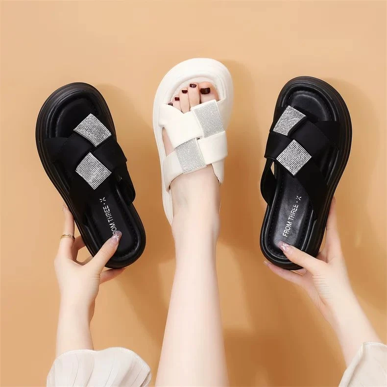 水钻外穿2025夏季新款松糕厚底软底配裙子穿显瘦沙滩凉拖鞋大码42