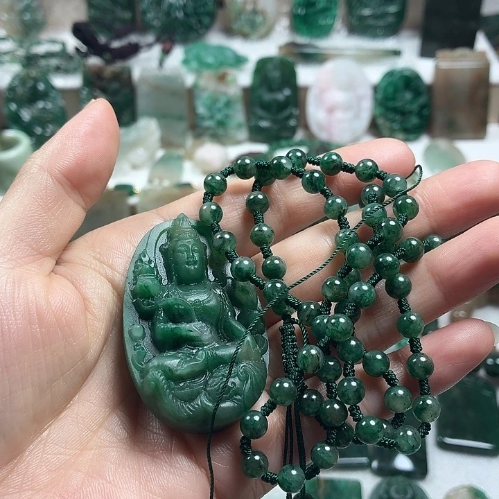 辻***贰独山玉未镶嵌吊坠