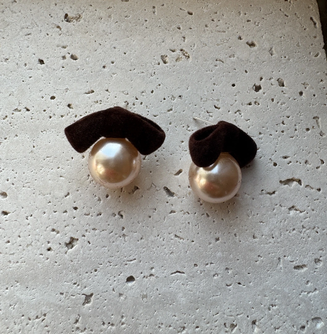 铜合金仿珍珠耳饰 橘色千金风卡其色丝绒蝴蝶结耳钉百搭通勤ES-12