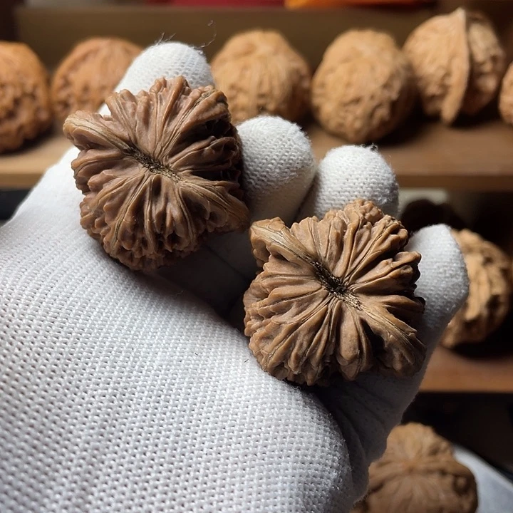 吊坠文玩核桃四座楼狮子头40