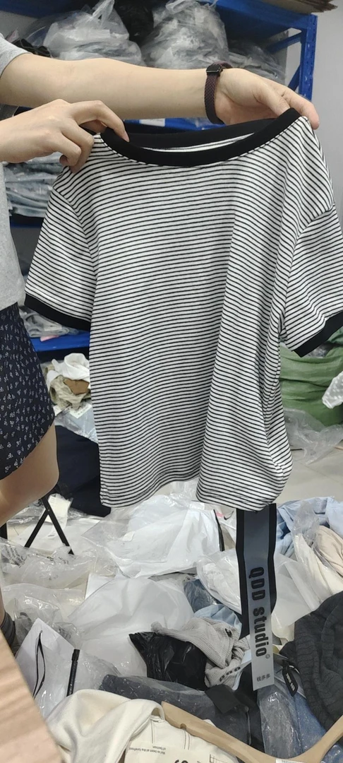 一一清清福利上衣