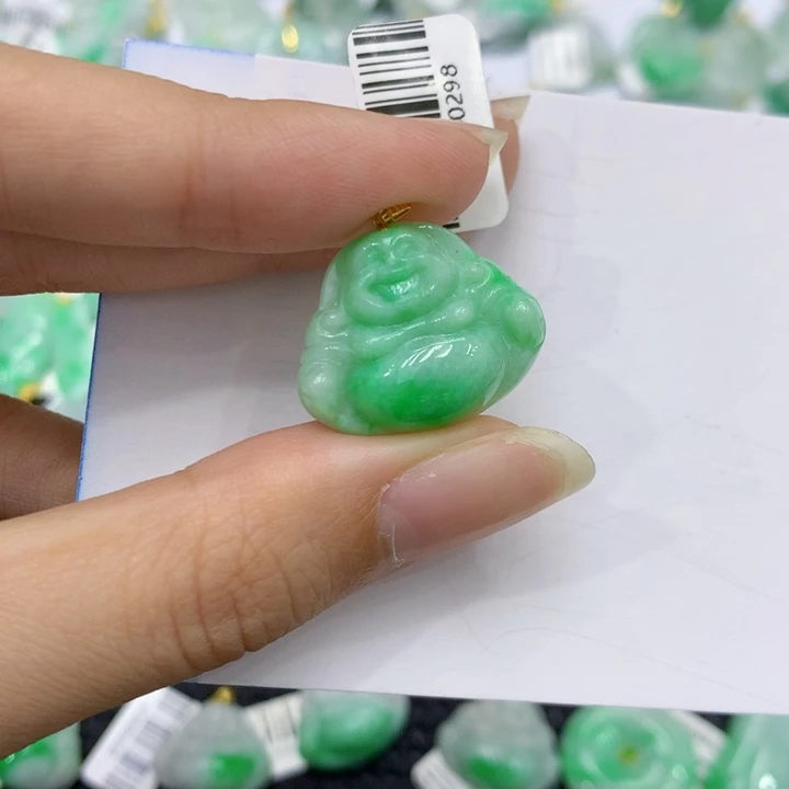 颈饰18K金镶嵌翡翠