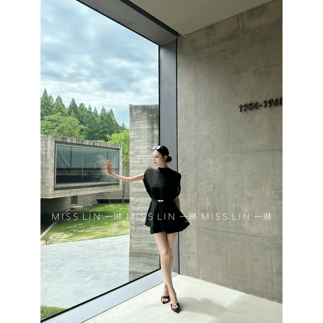 LIN【巴黎假日】夏季高级感轻奢高腰短款气质上衣insXMZH8146