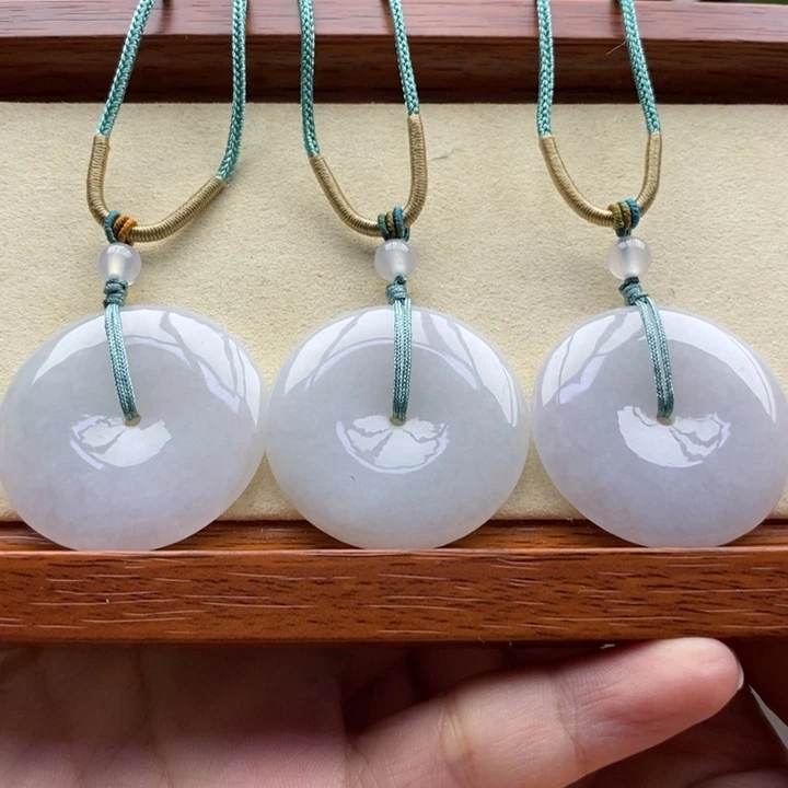 翡翠未镶嵌颈饰吊坠多样性发货发其一