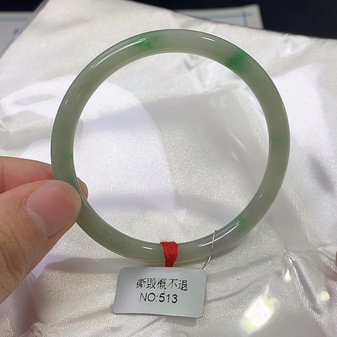 翡翠未镶嵌手镯（圆镯）