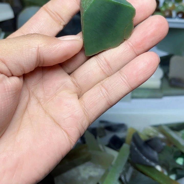 未镶嵌和田玉珠宝半成品