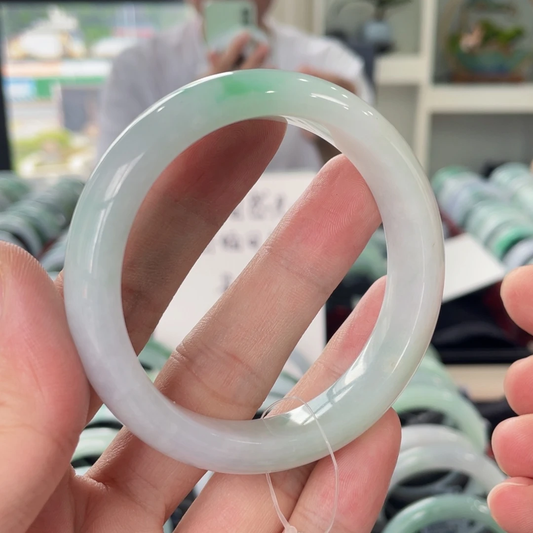 未镶嵌手镯翡翠55.6