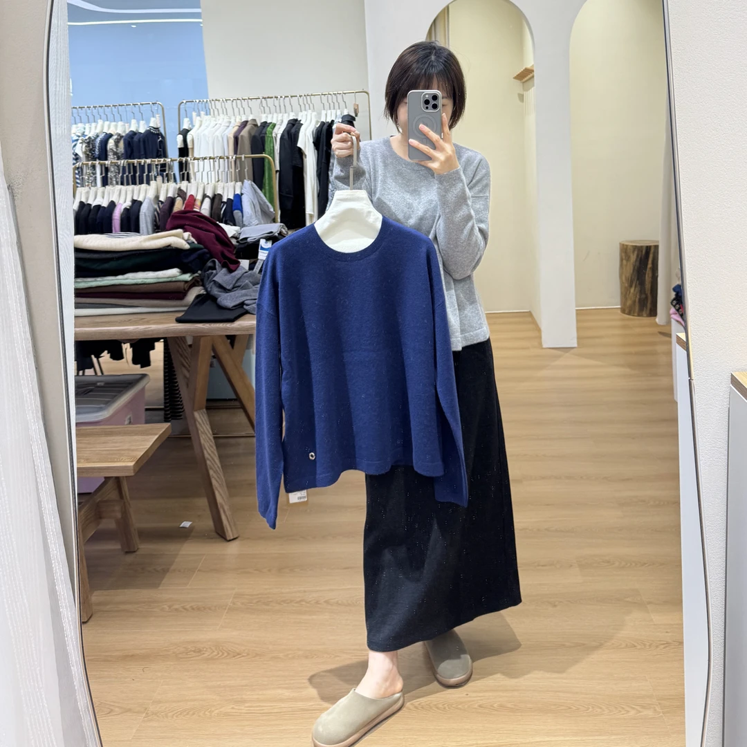 秋冬新款落肩款极简百搭松弛感羊绒羊毛圆领保暖针织毛衣女