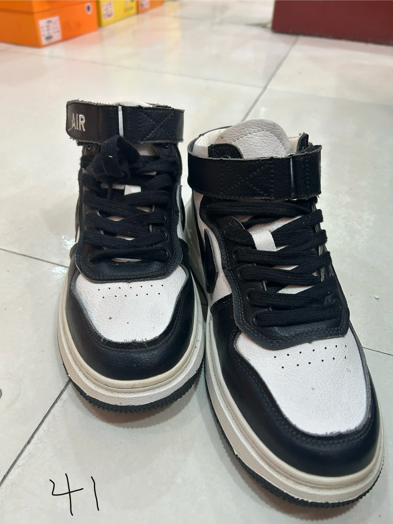 特价有点小瑕疵！休闲百搭男款鞋子