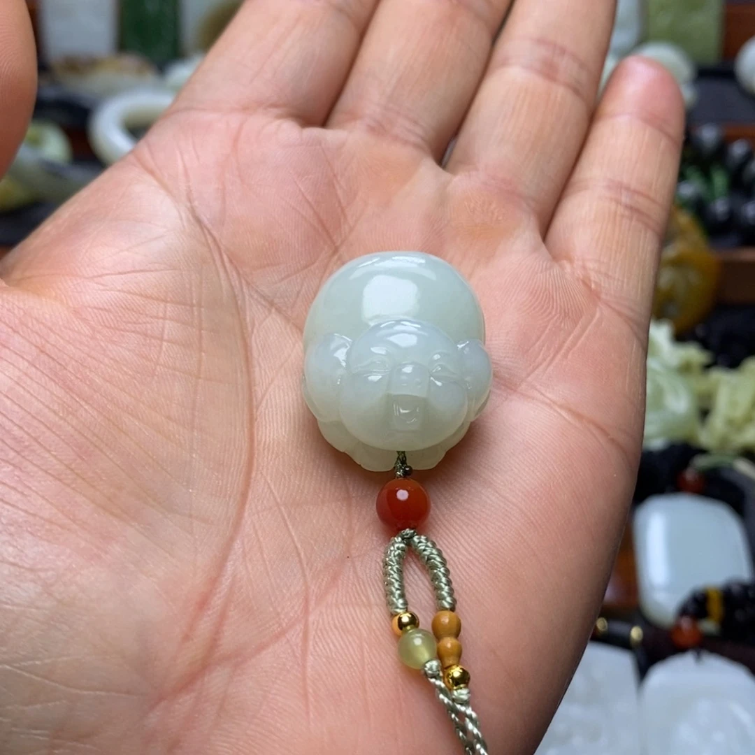 颈饰未镶嵌和田玉