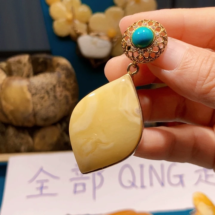 琥珀颈饰未镶嵌波兰设计款琥珀蜜蜡