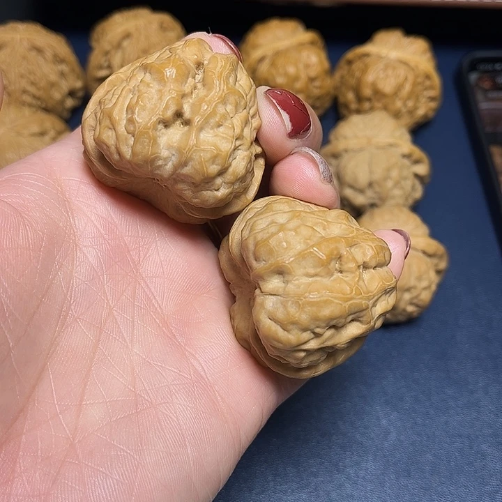 文玩核桃吊坠蛙的40
