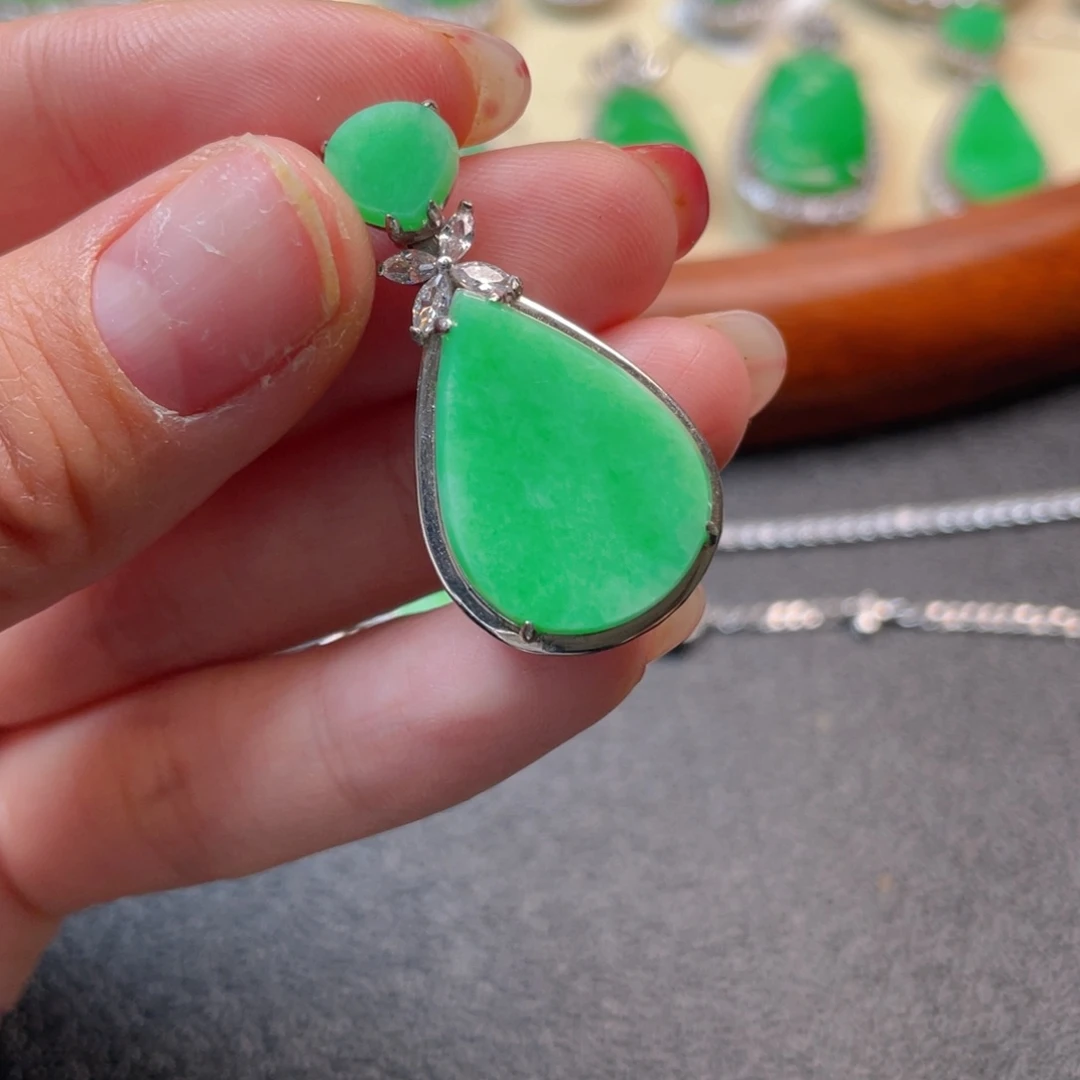 翡翠吊坠(不含链)银S925镶嵌