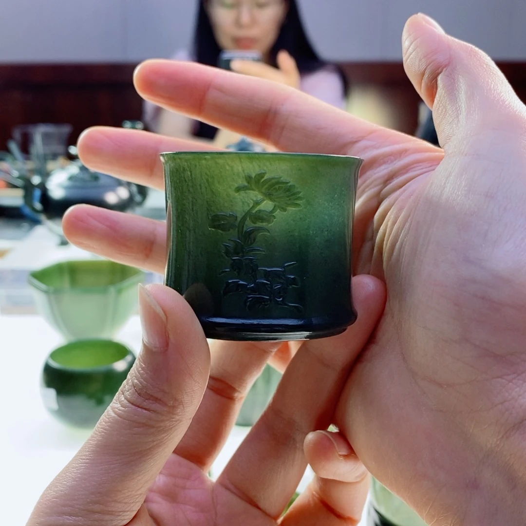 未镶嵌和田玉（青玉）摆件