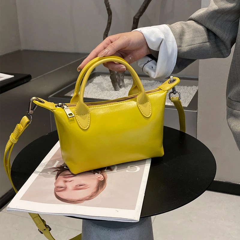 2025夏季新款真皮斜挎手提小包包纯牛皮休闲女包大容量单肩饺子包