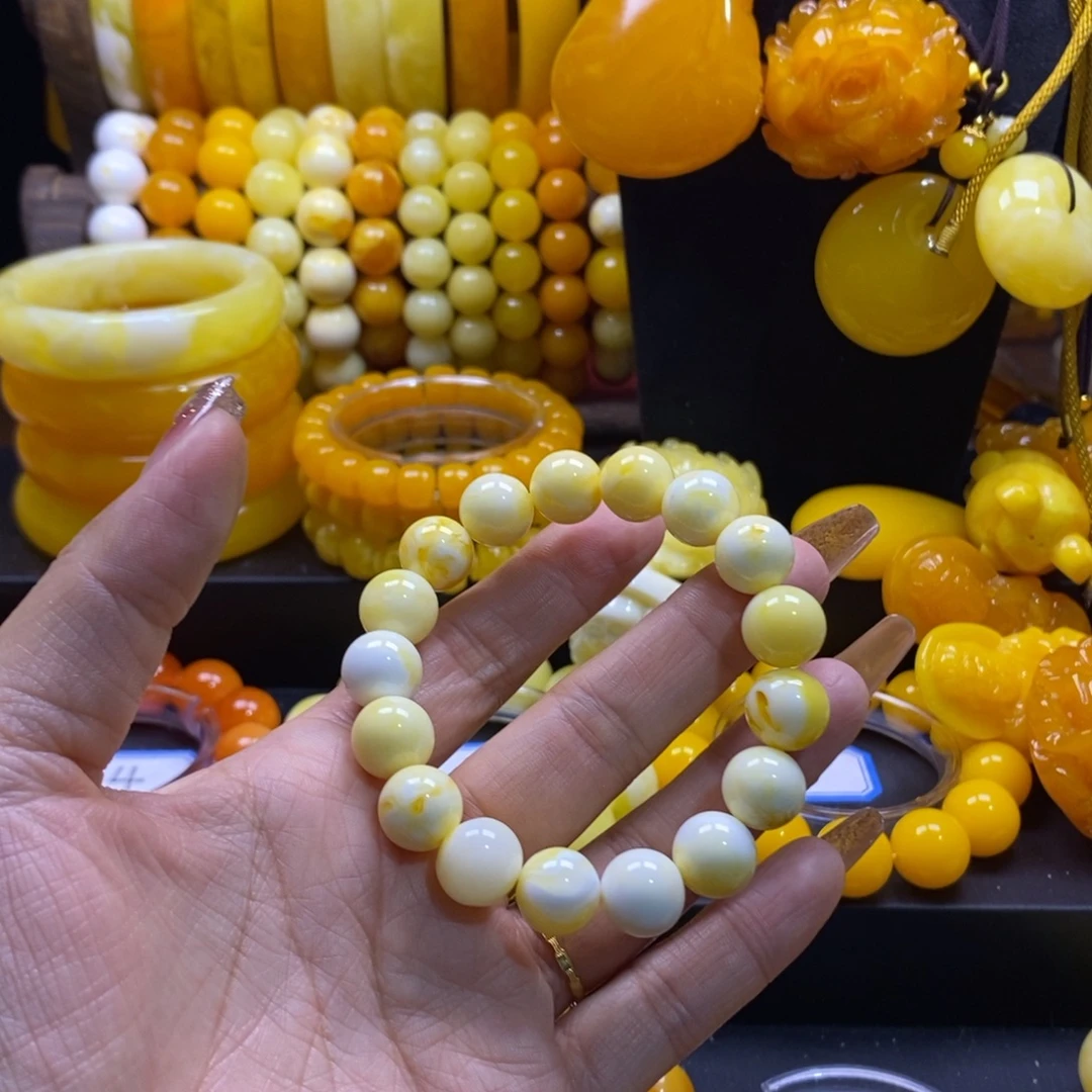 听***遍非金属白色12手串