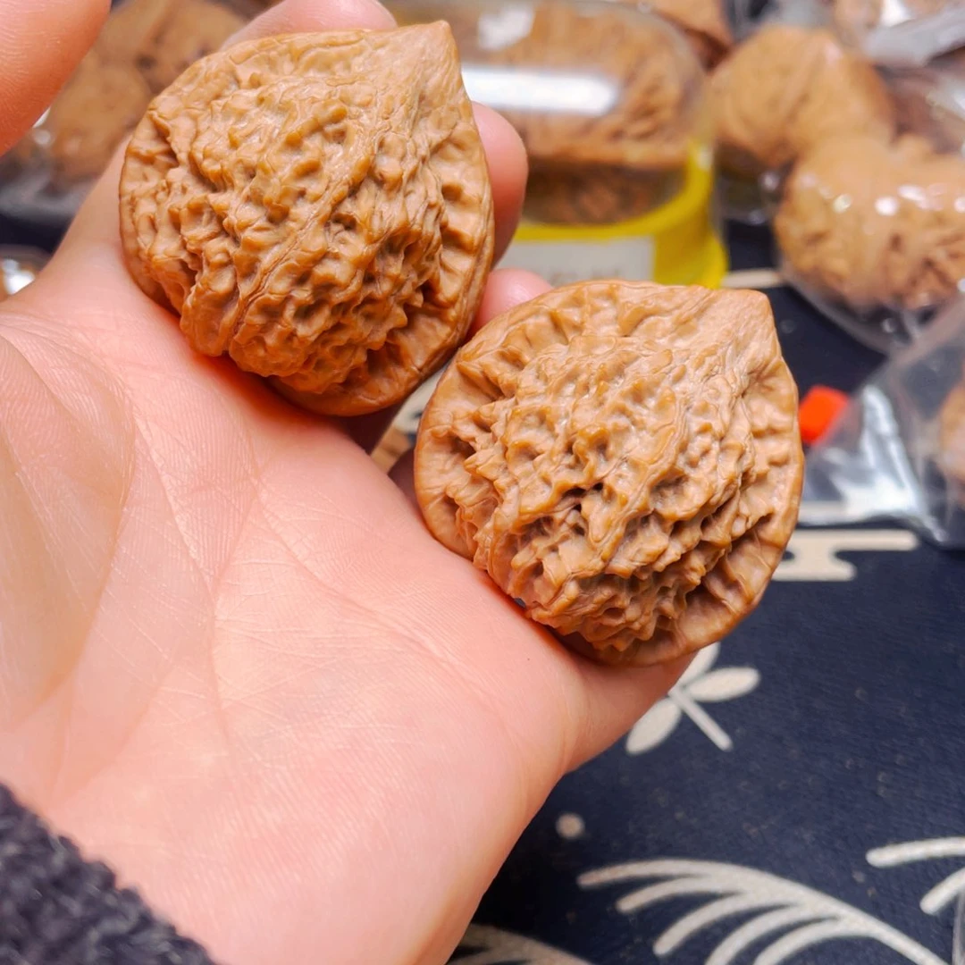 吊坠文玩核桃朱雀一对